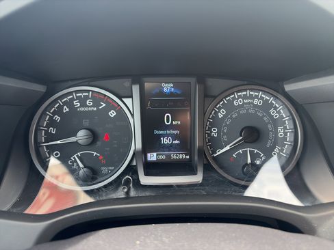 Certified 2023 Toyota Tacoma TRD Off-Road w/ Technology Package AWD/4WD image 15