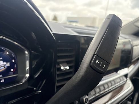 Used 2024 Chevrolet Silverado 1500 LT image 16