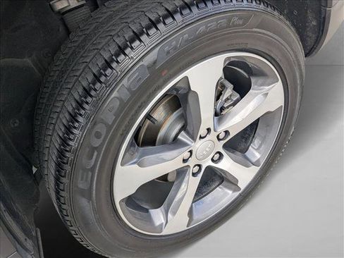 Used 2023 Jeep Grand Cherokee Limited w/ Luxury Tech Group II image 21