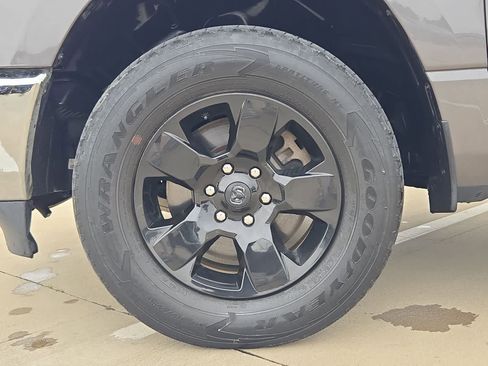 Used 2021 RAM 1500 Big Horn AWD/4WD image 13