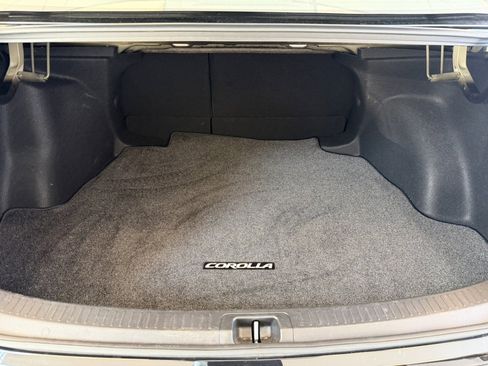 Used 2023 Toyota Corolla SE w/ Carpet Mat Package (TMS) FWD image 29