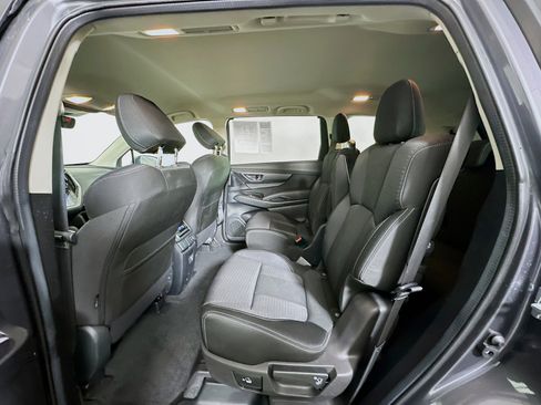 Used 2024 Subaru Ascent Premium w/ Convenience Package image 28