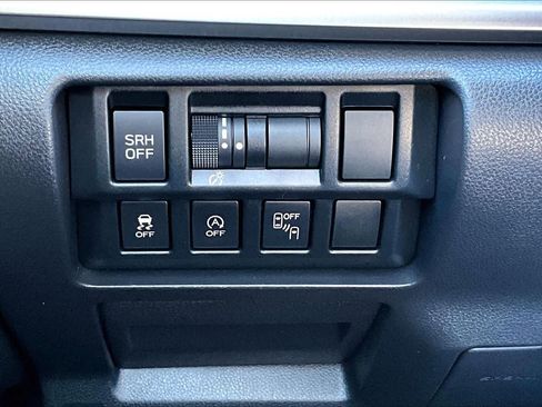 Used 2021 Subaru Crosstrek 2.5i Limited w/ Moonroof Package 1 image 35