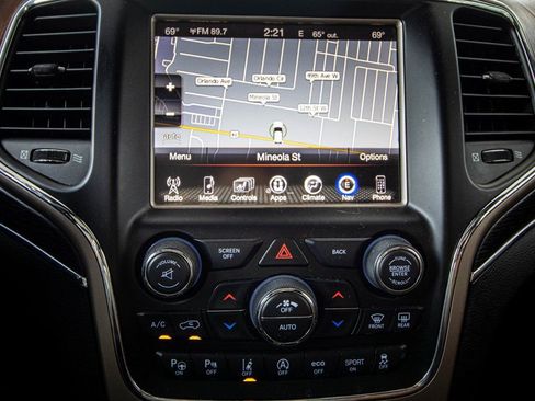 Used 2017 Jeep Grand Cherokee Summit w/ Trailer Tow Group IV image 4