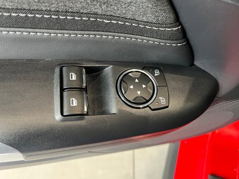 Used 2025 Ford Mustang Coupe image 13