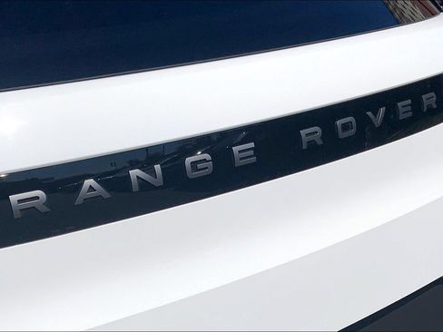 Certified 2025 Land Rover Range Rover Sport SE AWD/4WD image 31