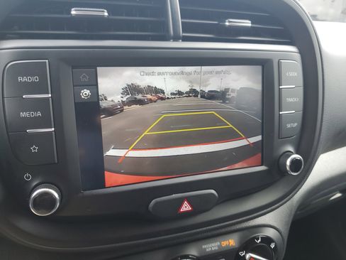 Used 2025 Kia Soul LX w/ LX Technology Package image 19