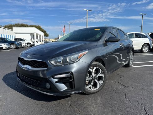 Used 2021 Kia Forte LXS image 4
