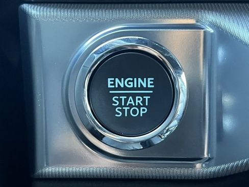 New 2025 Ford F150 Lariat w/ Equipment Group 501A Mid image 14