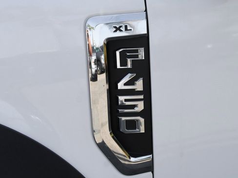 Used 2018 Ford F450 XL w/ Trailer Tow Package image 49