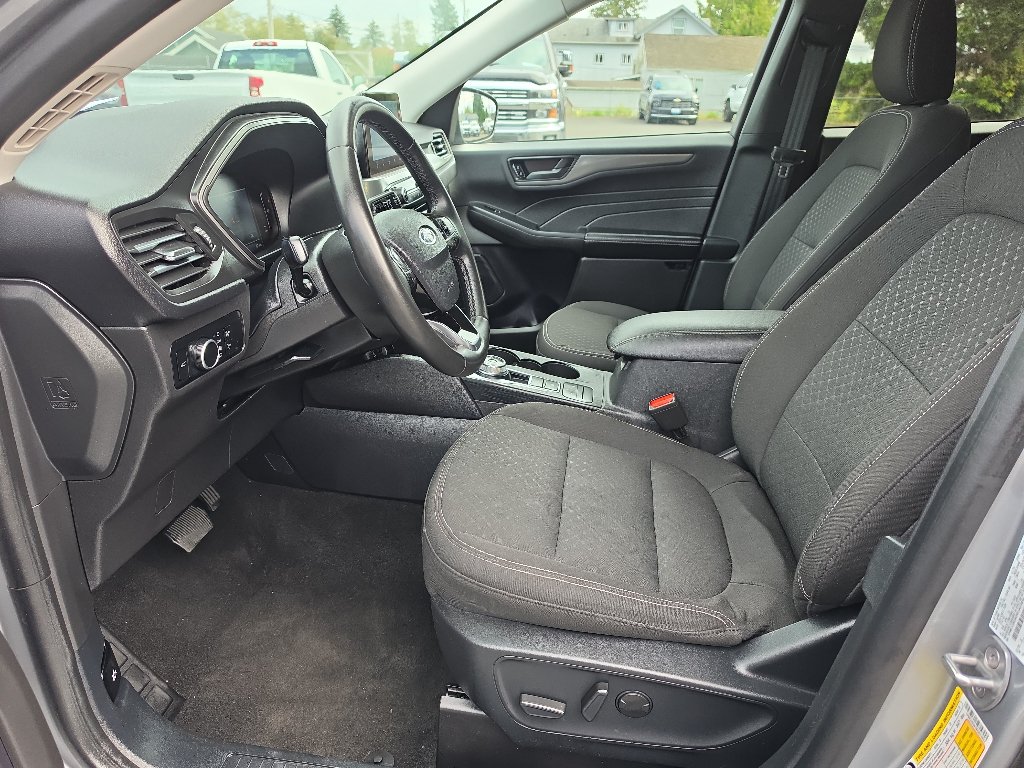 Used 2024 Ford Escape Active AWD/4WD image 16