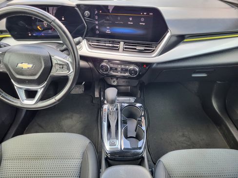 Used 2024 Chevrolet Trax LT w/ Driver Confidence Package image 15