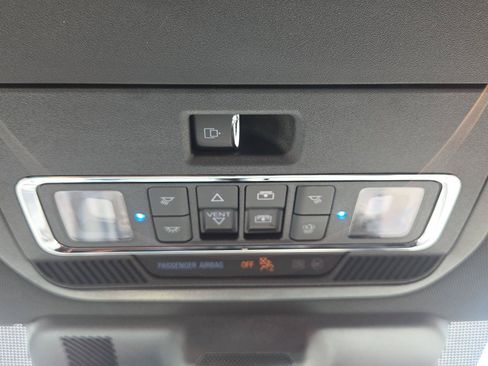 Used 2025 Ford F150 Lariat AWD/4WD image 23