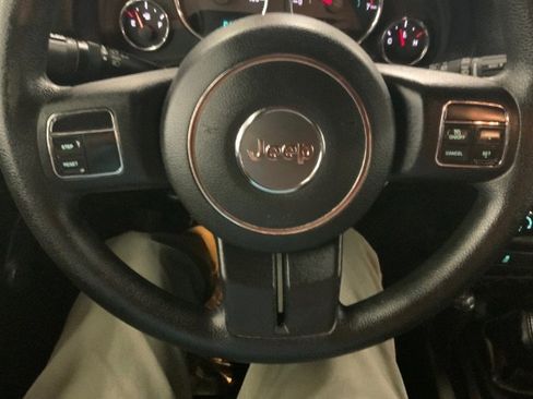 Used 2015 Jeep Wrangler Unlimited Sport image 23