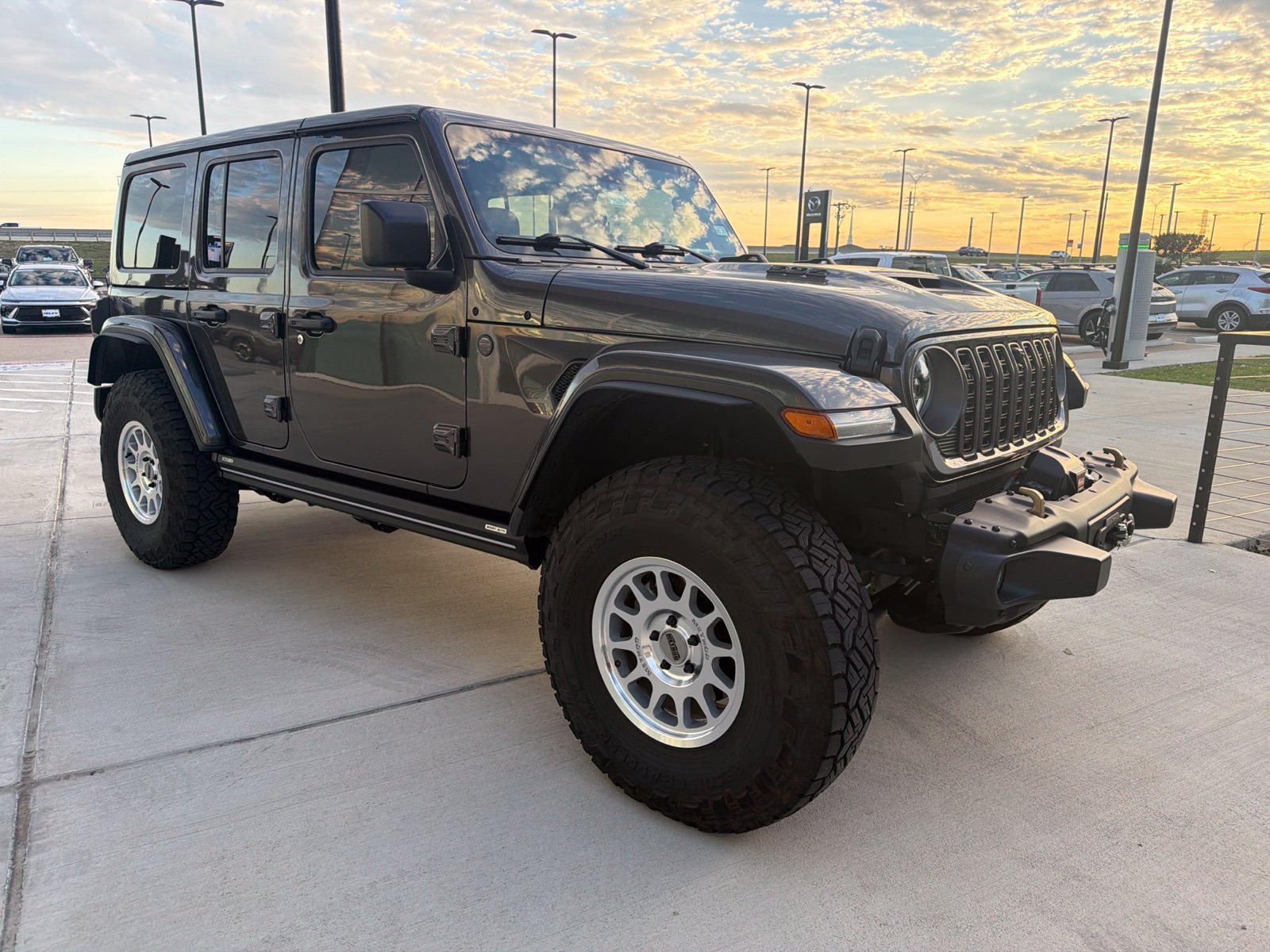 Used 2025 Jeep Wrangler Unlimited Rubicon 392 AWD/4WD image 3