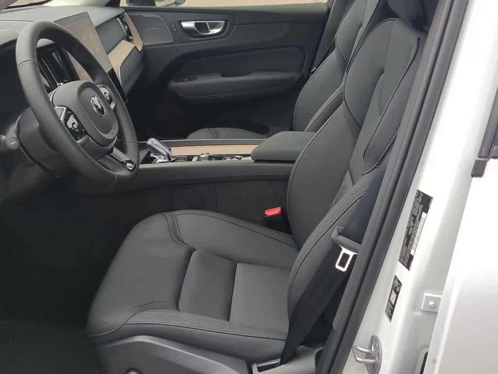 Used 2026 Volvo XC60 B5 Plus w/ Protection Package Premier AWD/4WD image 15