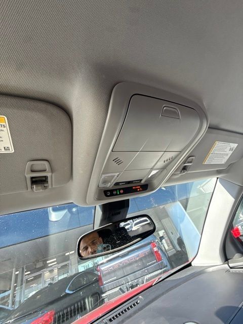 Used 2024 GMC Terrain SLE w/ Driver Convenience Package FWD image 21