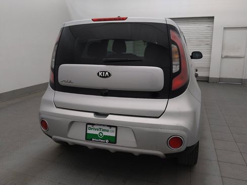 Used 2019 Kia Soul + FWD image 7