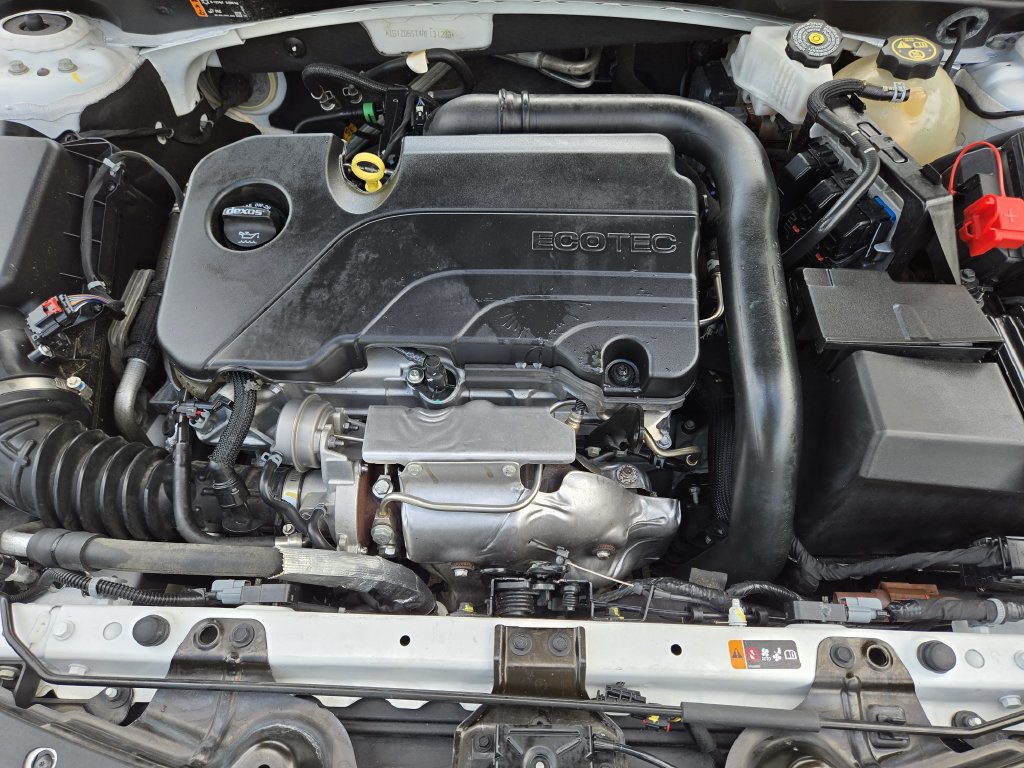 Used 2024 Chevrolet Malibu LT FWD image 33