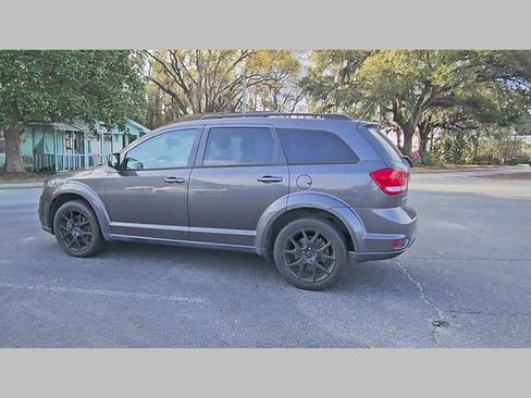 Used 2015 Dodge Journey SXT w/ Flexible Seating Group image 25