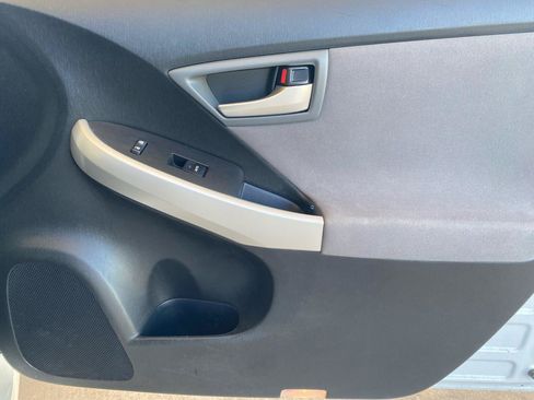 Used 2013 Toyota Prius Three FWD image 29