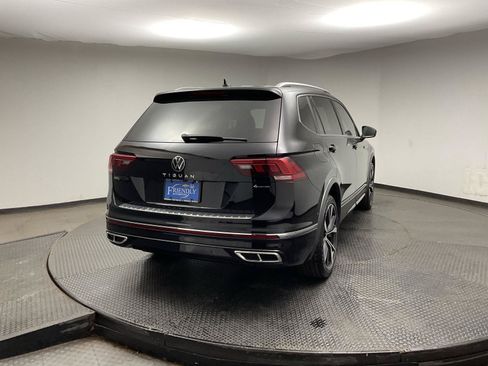 Used 2023 Volkswagen Tiguan SEL R-Line AWD/4WD image 7