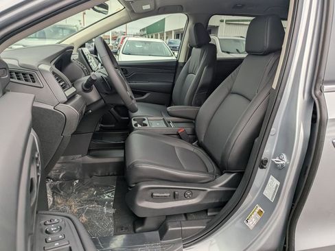 New 2026 Honda Odyssey EX-L image 9