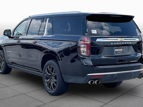 Used 2023 Chevrolet Suburban Premier AWD/4WD image 12