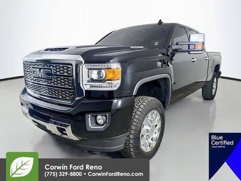 Used 2019 GMC Sierra 2500 Denali w/ Duramax Plus Package AWD/4WD image 4