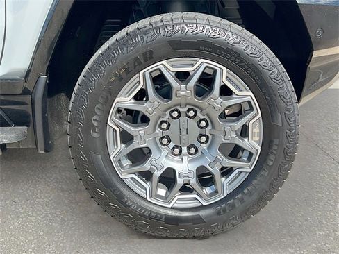 New 2025 GMC Hummer EV 3X image 19