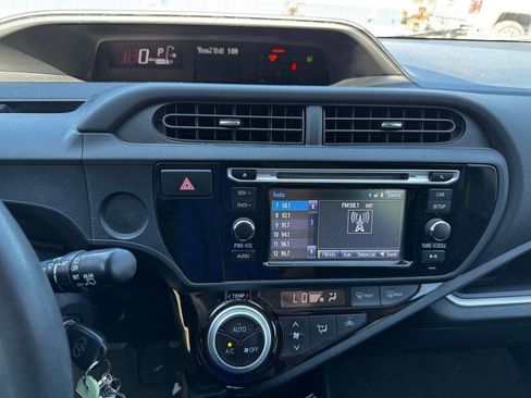 Used 2016 Toyota Prius C Two image 24