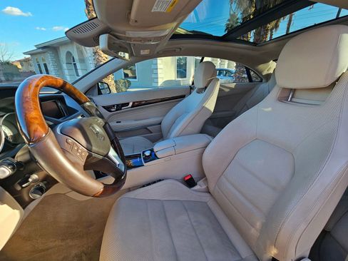 Used 2014 Mercedes-Benz E 550 Coupe w/ Premium 1 Package image 10