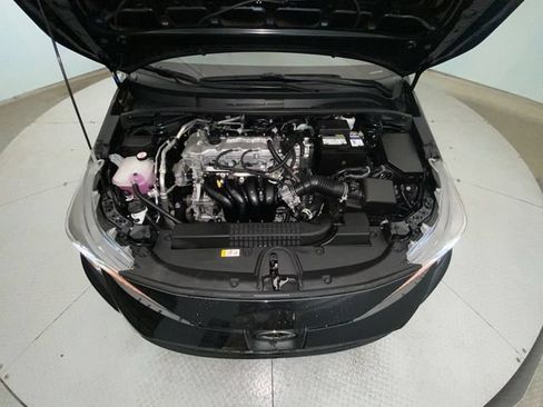 Used 2021 Toyota Corolla LE w/ LE Convenience Package FWD image 25