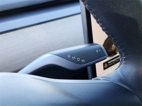 Used 2020 Tesla Model 3 image 24