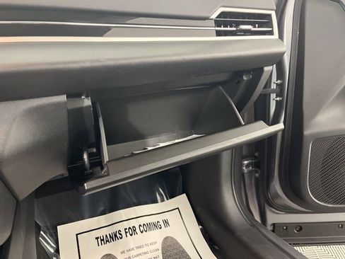 Used 2024 Mitsubishi Outlander SE image 39