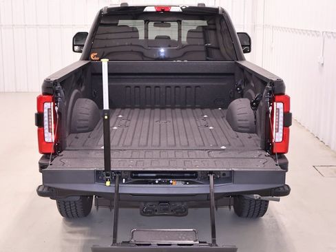 Used 2026 Ford F350 Platinum w/ Platinum Plus Package AWD/4WD image 43