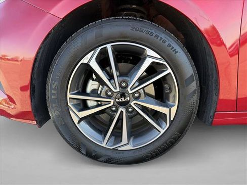 Used 2023 Kia Forte LXS w/ LXS Technology Package image 23