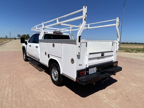 Used 2022 GMC Sierra 2500 Pro w/ Convenience Package image 5