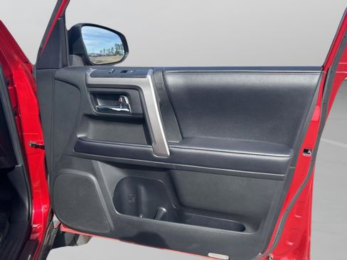 Used 2019 Toyota 4Runner SR5 Premium image 36