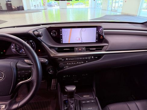 Used 2020 Lexus ES 350 F Sport w/ Accessory Package 2 FWD image 25