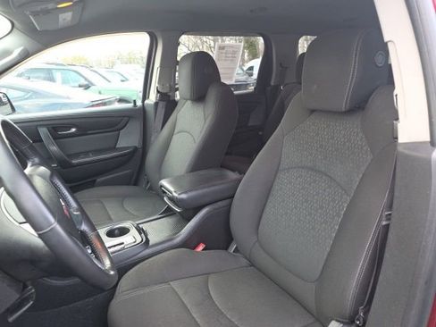 Used 2015 GMC Acadia SLE image 14