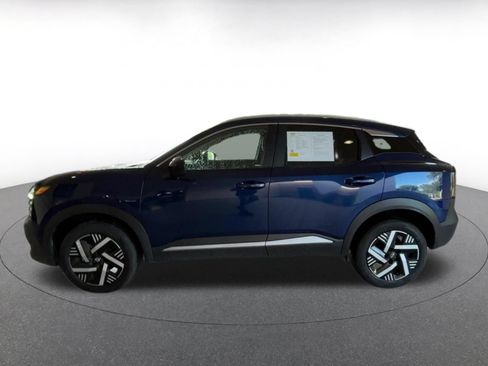 Used 2026 Nissan Kicks SV w/ Cold Weather Package FWD image 7