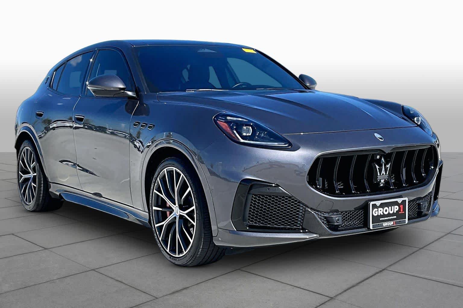 Used 2023 Maserati Grecale Trofeo AWD/4WD image 3