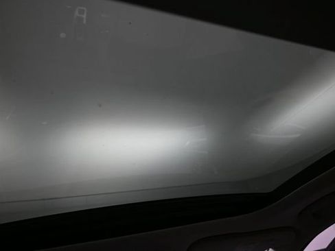 Used 2023 INFINITI QX50 Luxe w/ Accent Package FWD image 17