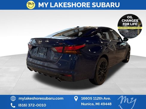 Used 2024 Nissan Altima 2.5 SR w/ SR Premium Package image 6