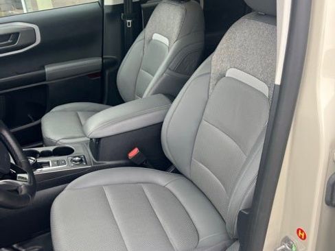 Used 2025 Ford Bronco Sport Badlands image 13