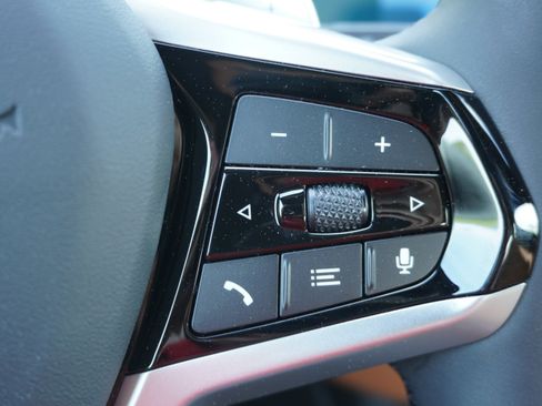 New 2025 BMW 330i Sedan w/ Convenience Package image 15