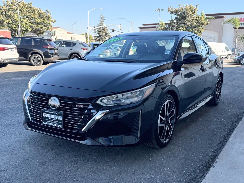Used 2025 Nissan Sentra SR FWD image 8
