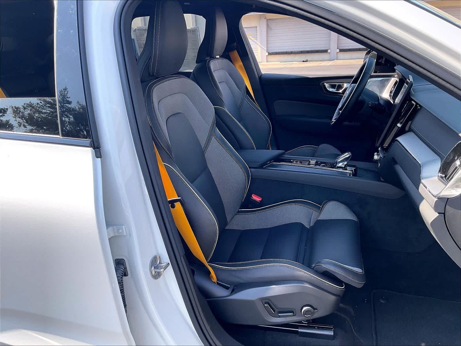 New 2026 Volvo XC60 T8 Polestar w/ Protection Package Premier AWD/4WD image 31