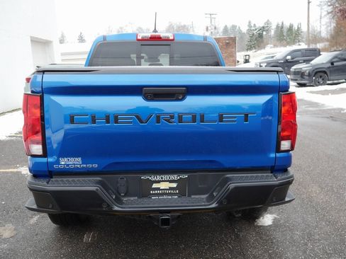 Used 2023 Chevrolet Colorado Trail Boss w/ Technology Package image 6